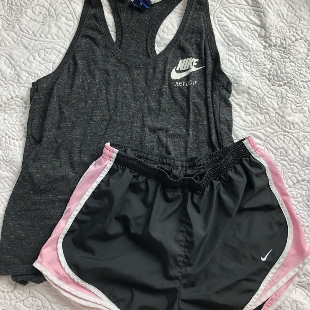 Nike Workout Bundle - Picture 2 of 4